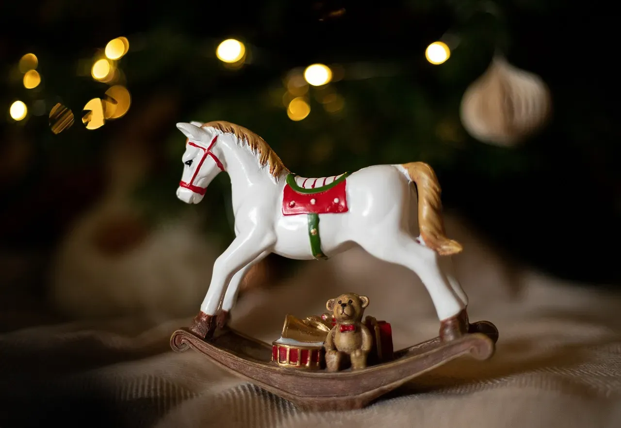 Seasonal Decorations You Never Use (Image Credits: Pixabay)