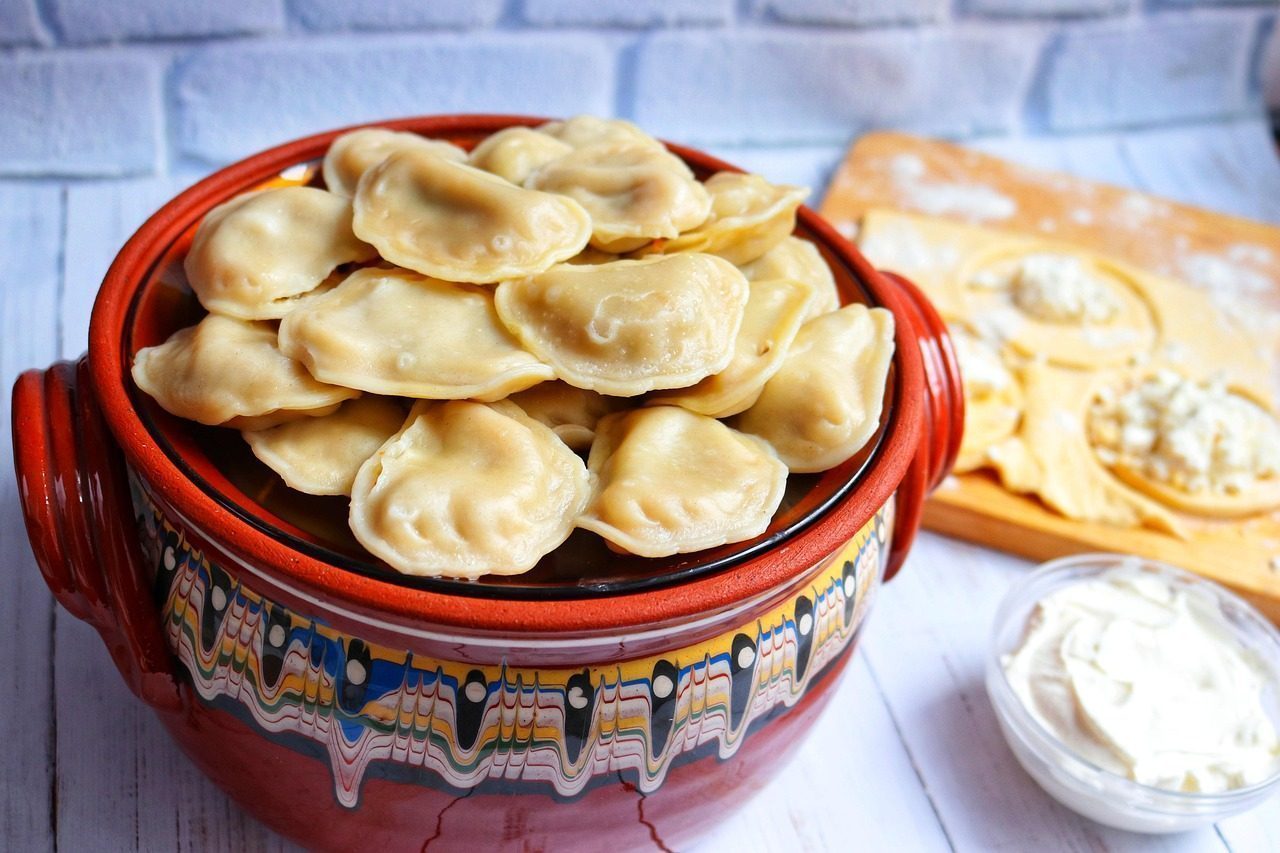 Chicken and Dumplings: The Ultimate Sunday Comfort (Image Credits: Pixabay)