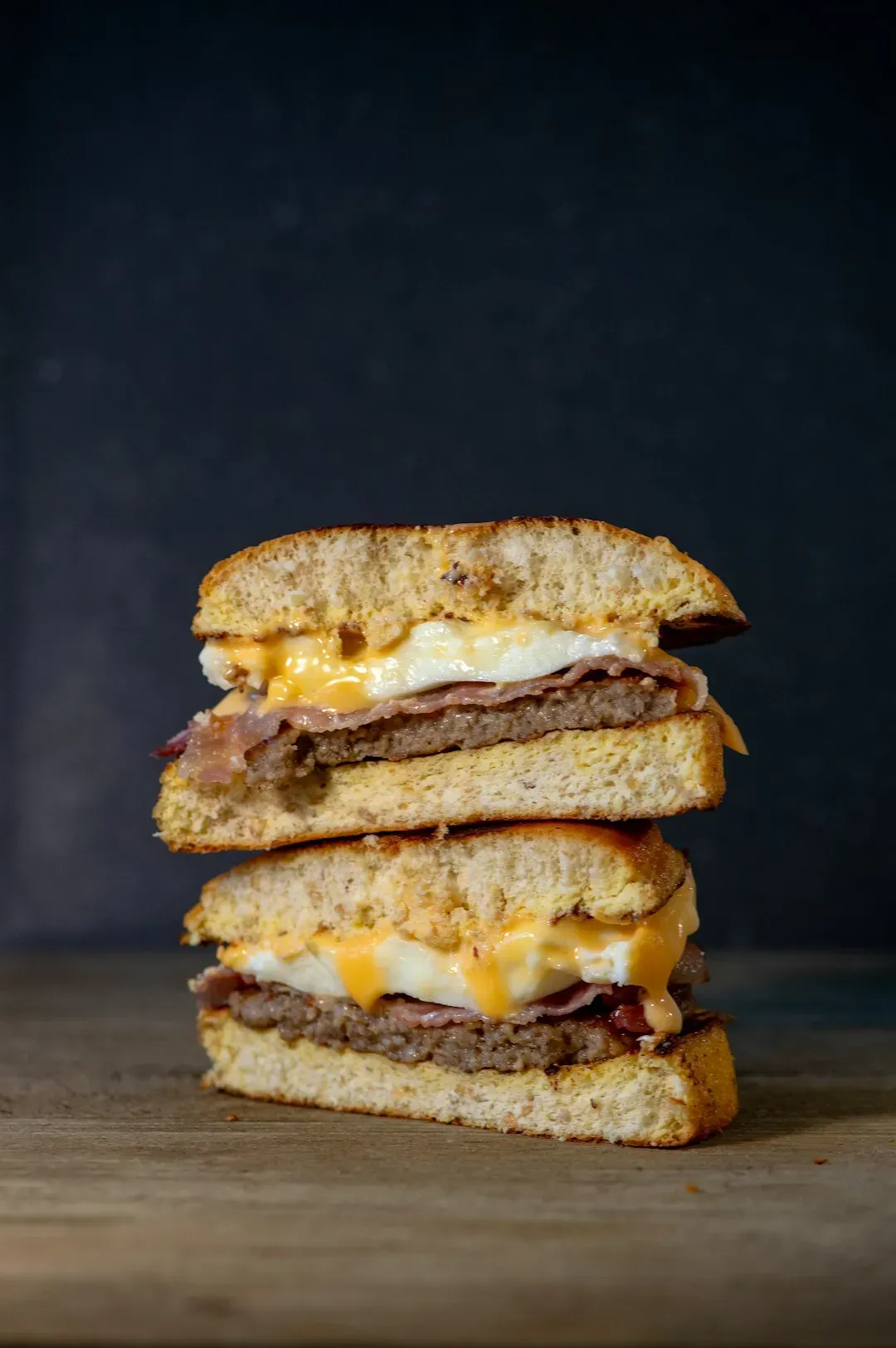 Breakfast Sandwiches From Fast Food Chains (Image Credits: Unsplash)