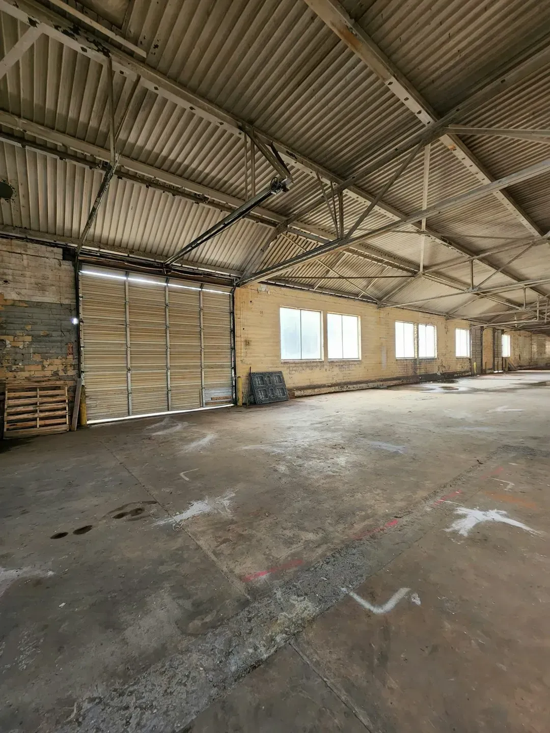 Why Dead Malls Are ‘Coming Back’ Instead of Staying Empty (Image Credits: Unsplash)