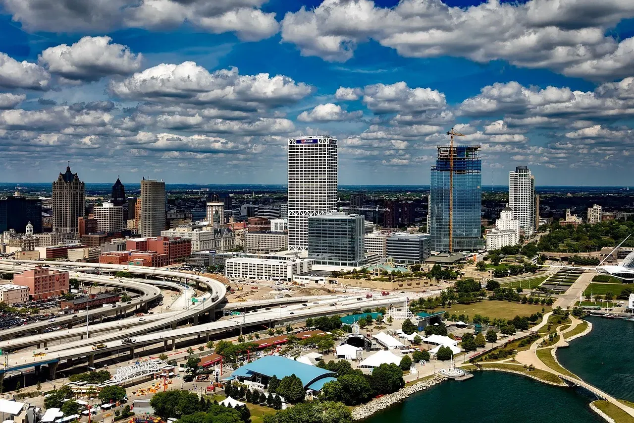 Milwaukee, Wisconsin: Beer City's Bitter Reality (Image Credits: Pixabay)