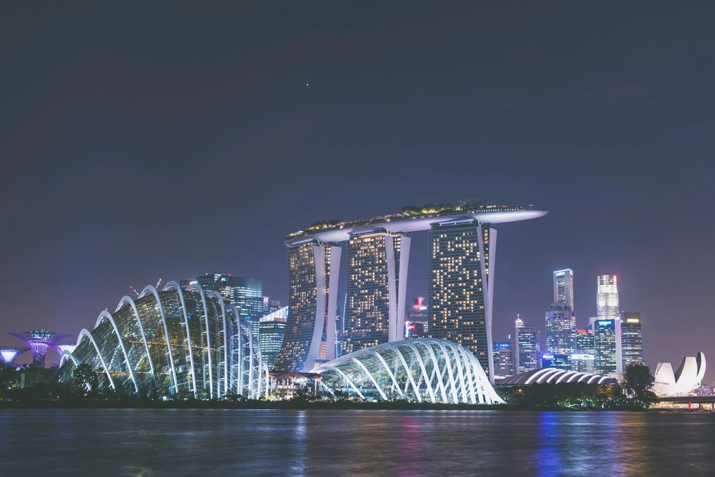 Singapore: Southeast Asian Gateway (Image Credits: Rawpixel)