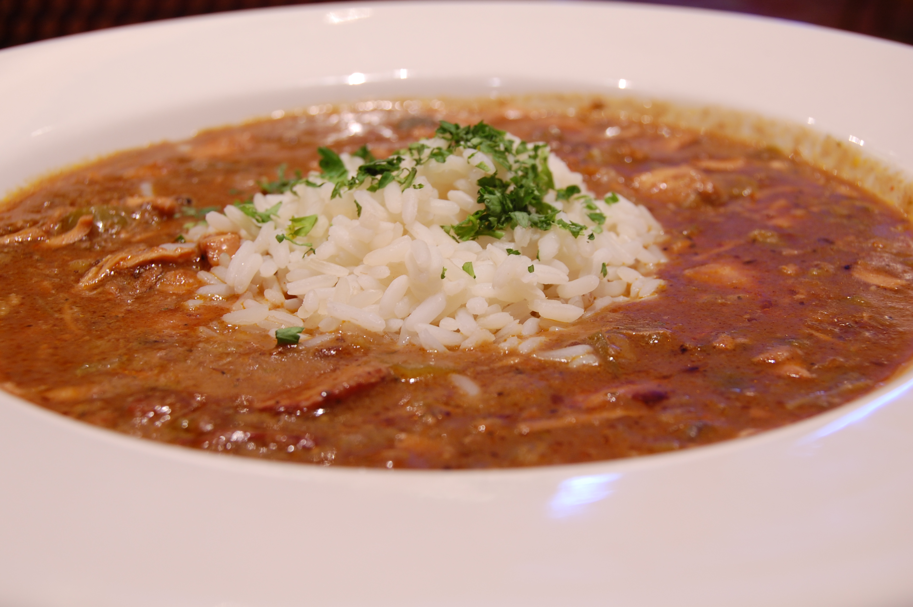 New Orleans: The Culinary Crown Jewel of America (image credits: By stu_spivack, CC BY-SA 2.0, https://commons.wikimedia.org/w/index.php?curid=90143897)