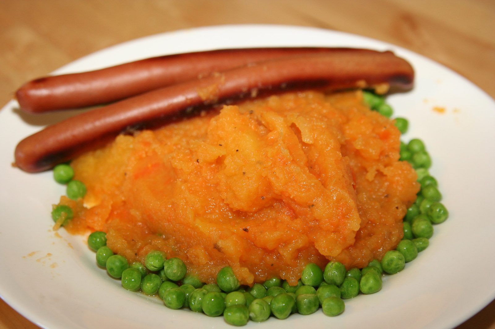 Turnip Mash: The Original Holiday Starch Before Potatoes Ruled (Image Credits: Wikimedia)