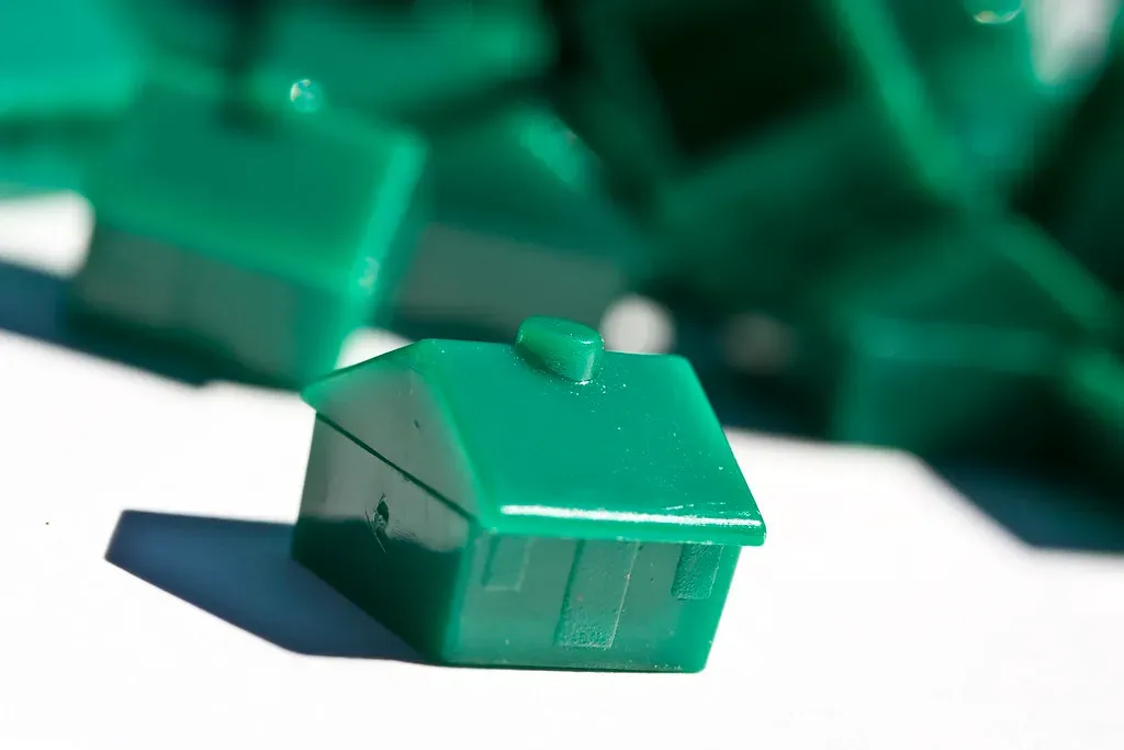 Insurance and Taxes Are Hitting Hard (woodleywonderworks, Flickr, CC BY 2.0)