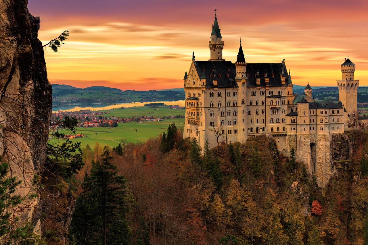 Neuschwanstein Castle: The Fairytale Dream That Became Reality (image credits: pixabay)