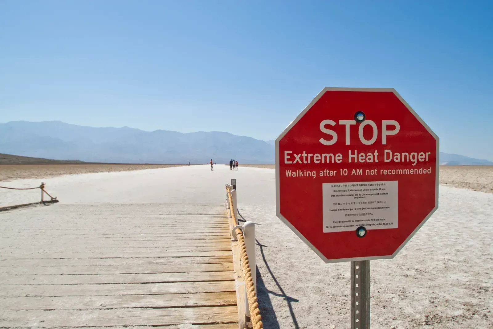 Death Valley, California (Image Credits: Wikimedia)