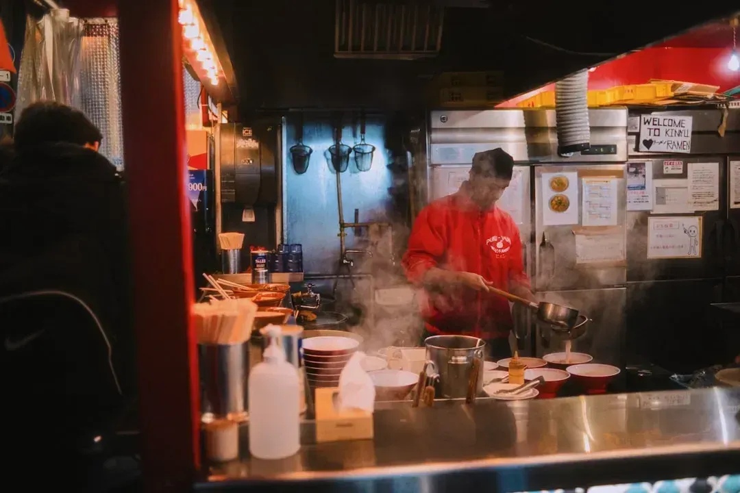 What "From Scratch" Actually Means in a Fast-Food Kitchen (Image Credits: Unsplash)