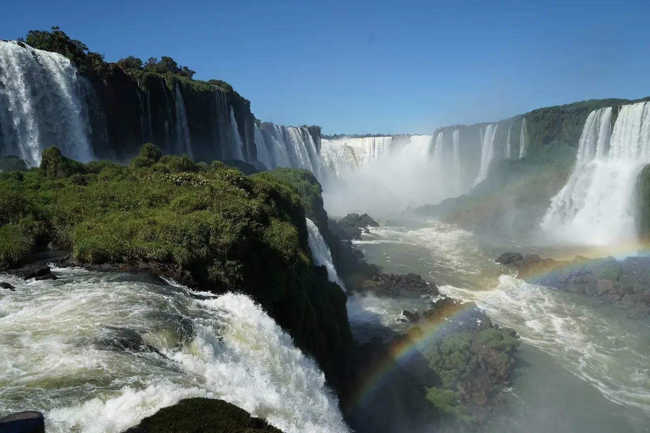 5. Iguazu Falls, Argentina and Brazil - Nature's Greatest Show, Ruined by the Queue (Image Credits: Pixabay)