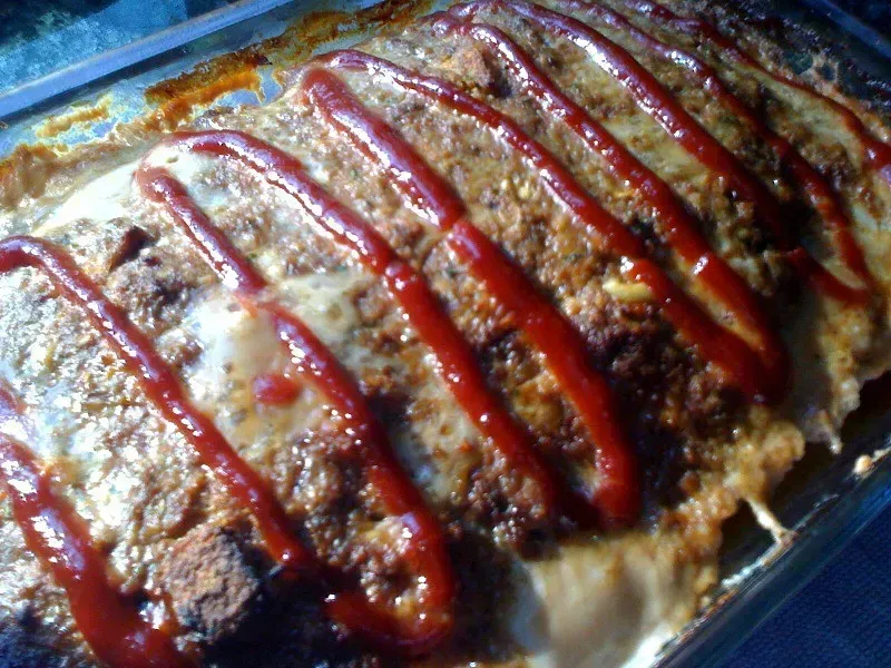 1. Meatloaf with Ketchup Glaze (Image Credits: Flickr)