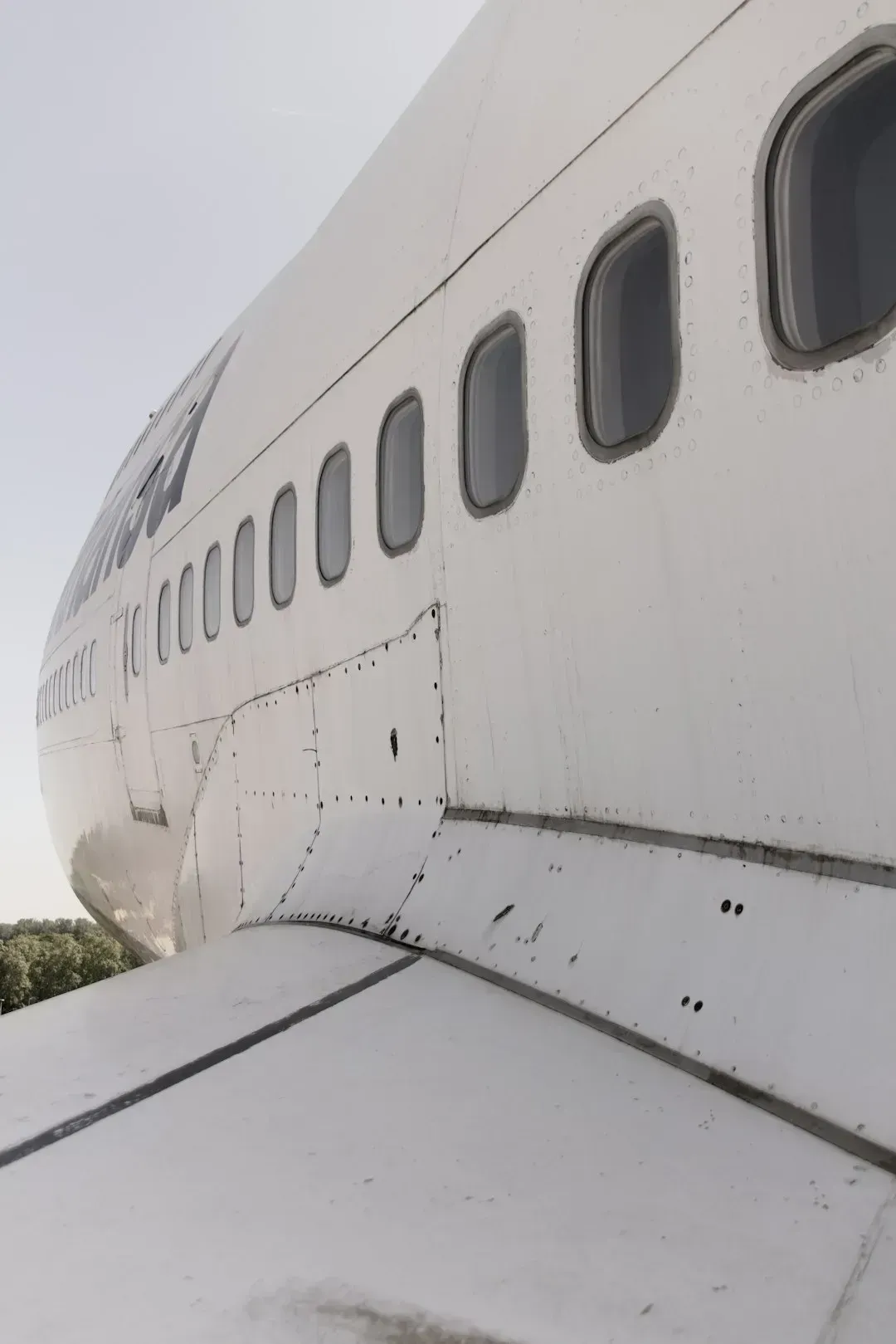 3. Alaska Airlines: The Door Plug That Changed Everything (Image Credits: Unsplash)