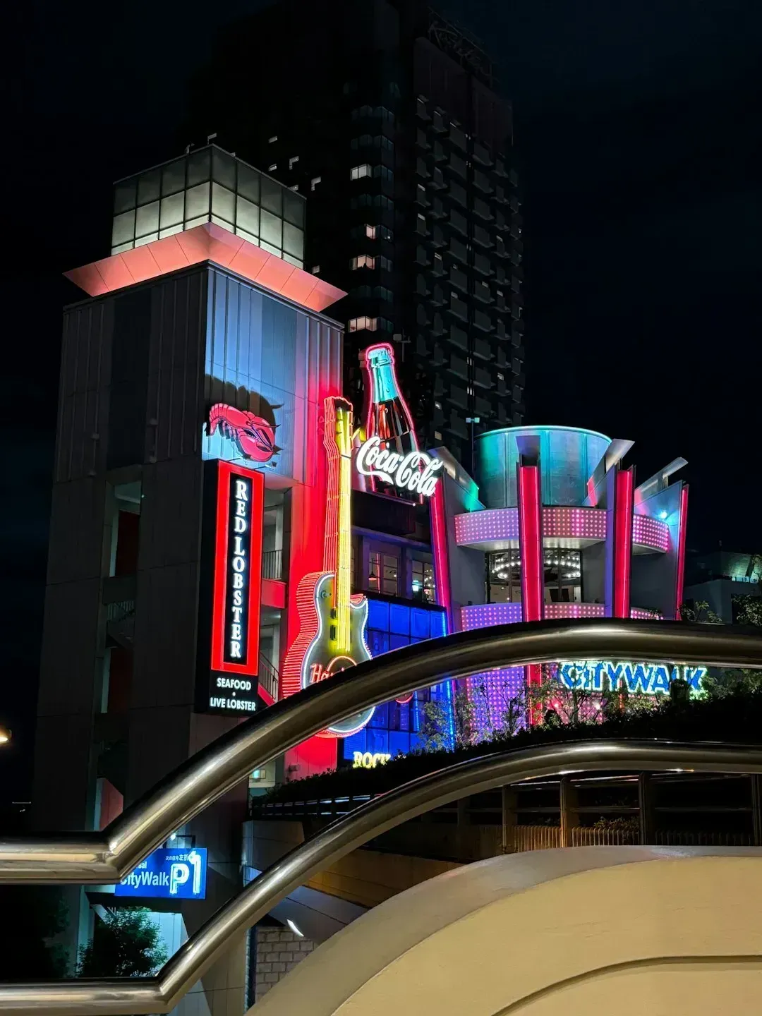 2. Red Lobster: A Seafood Story Gone Very Wrong (Image Credits: Unsplash)