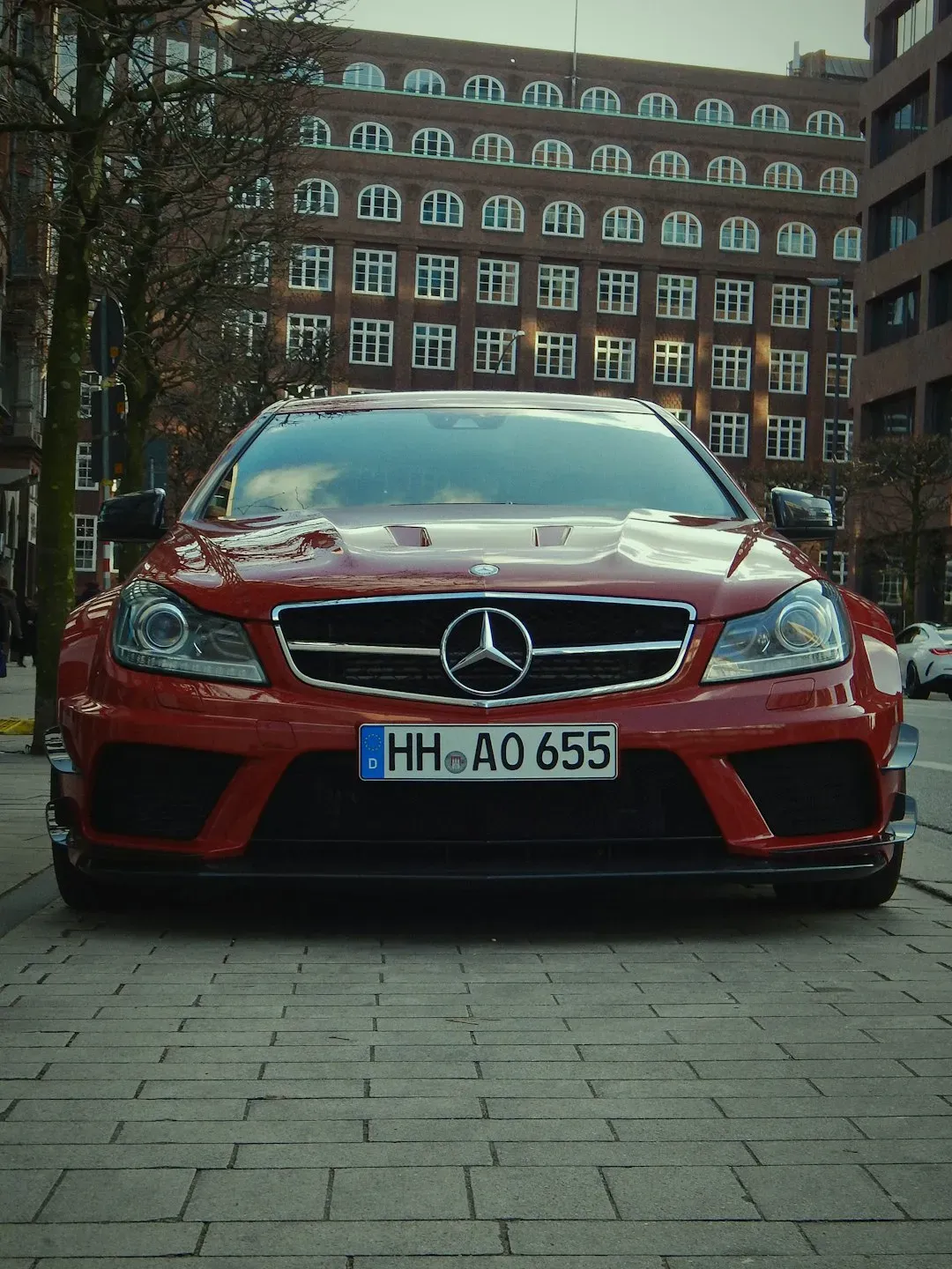 6. High-End Hybrid Powertrains in German Luxury Sedans (Image Credits: Unsplash)