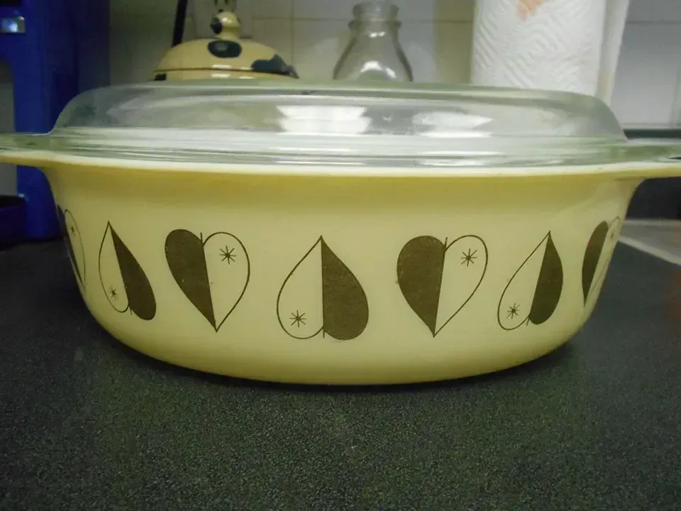 Vintage Pyrex Dishes (Image Credits: Flickr)