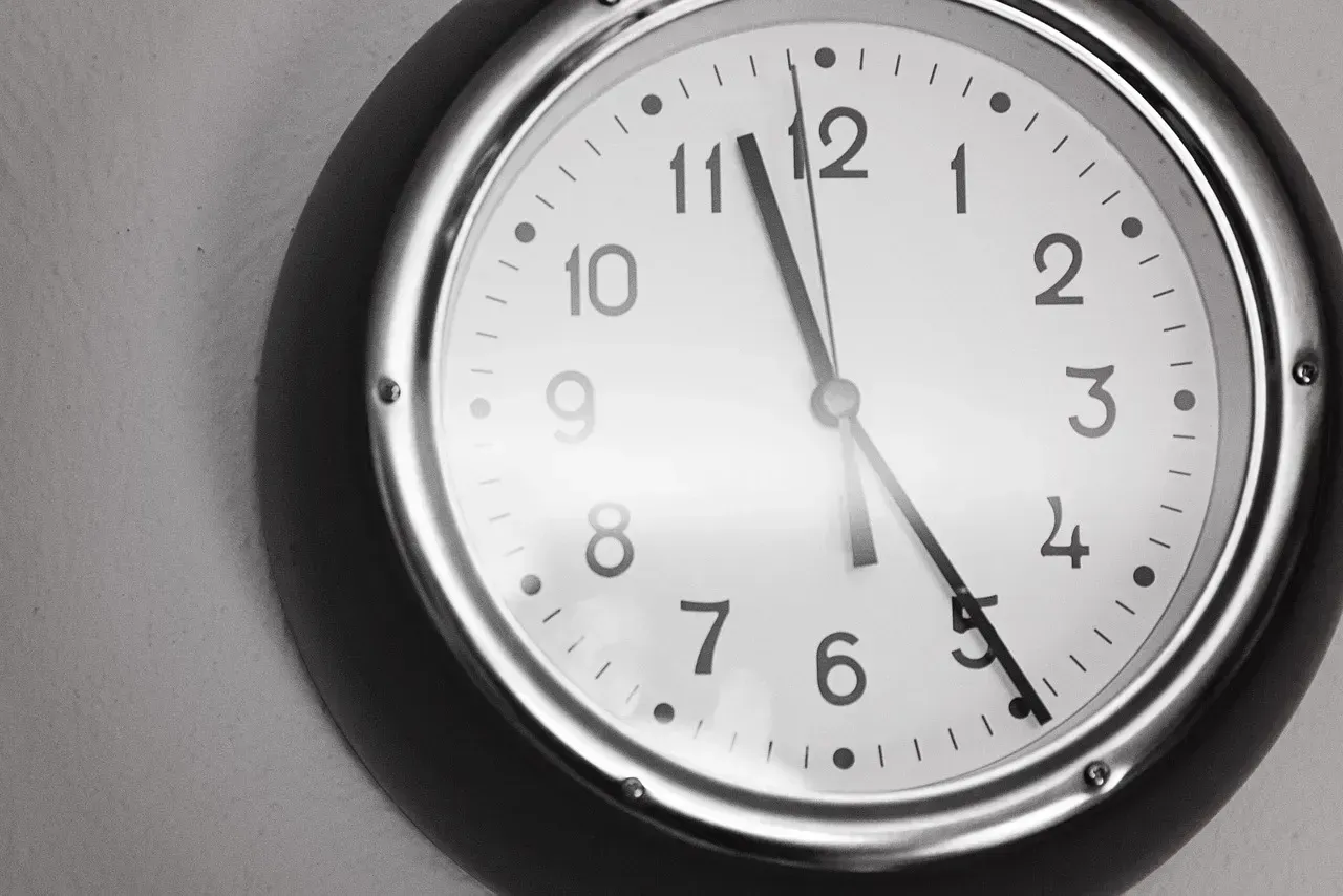 Being Consistently Punctual (Image Credits: Pixabay)