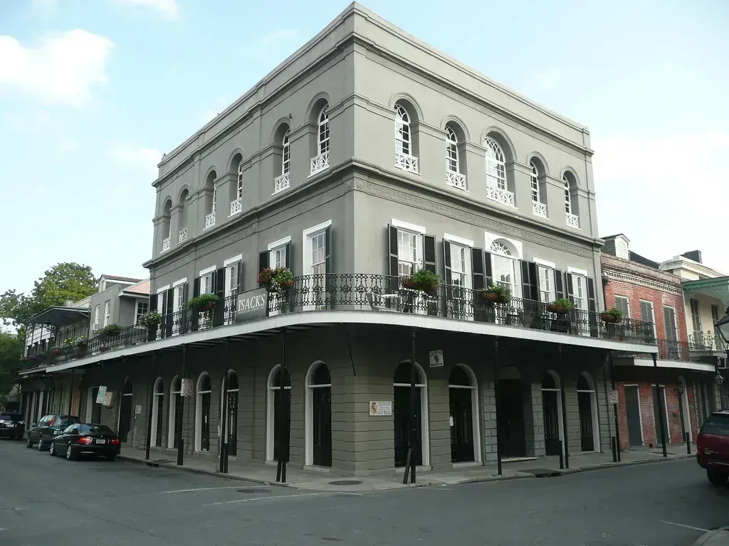 9. The LaLaurie Mansion, New Orleans, Louisiana (Reading Tom, Flickr, CC BY 2.0)