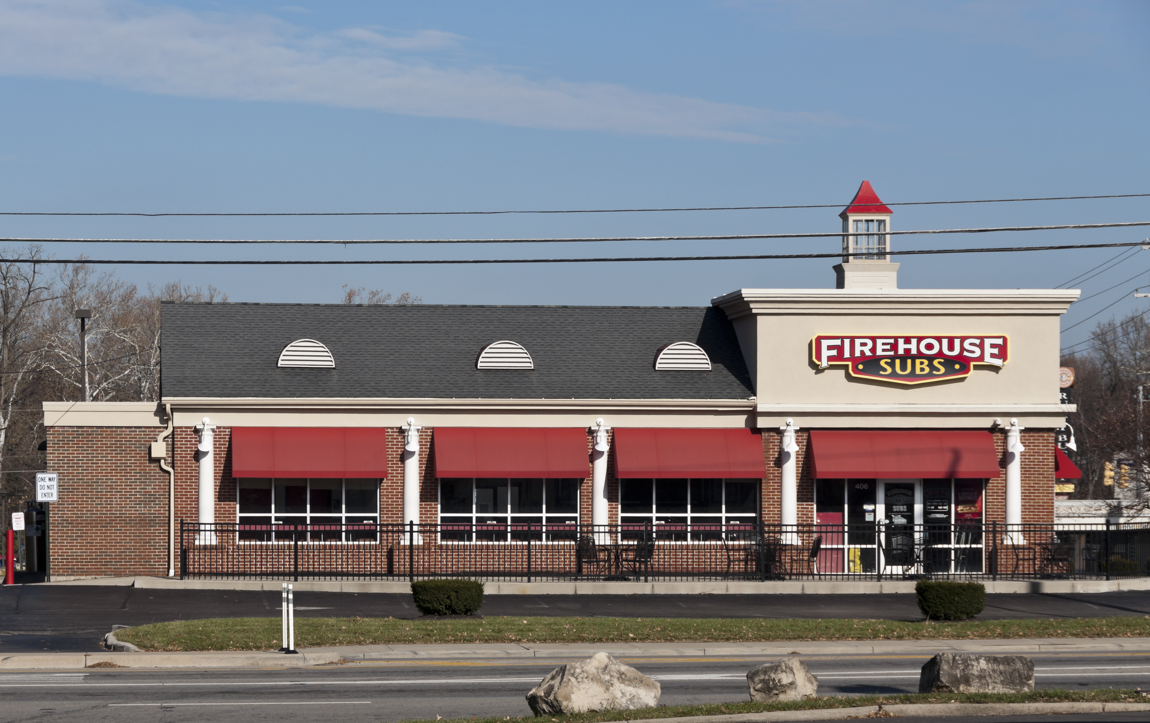 Firehouse Subs Secures Solid Third Place Position (image credits: By Sixflashphoto, CC BY-SA 4.0, https://commons.wikimedia.org/w/index.php?curid=64293472)