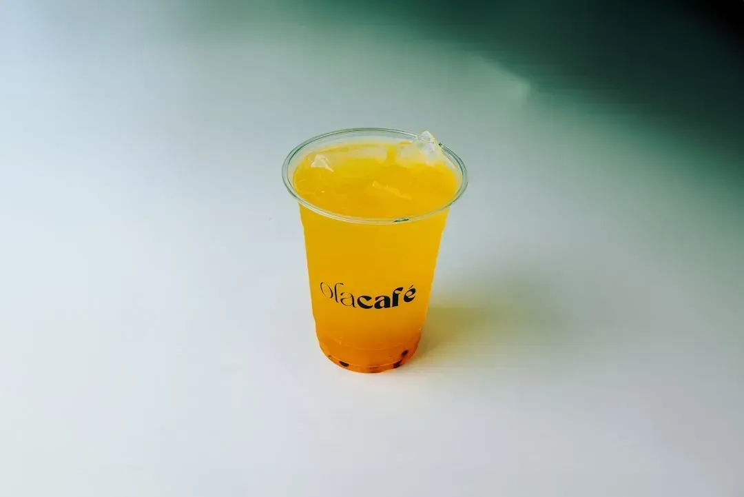 5. Orange Juice: A 260% Shock That Forced Manufacturers to Improvise (Image Credits: Unsplash)