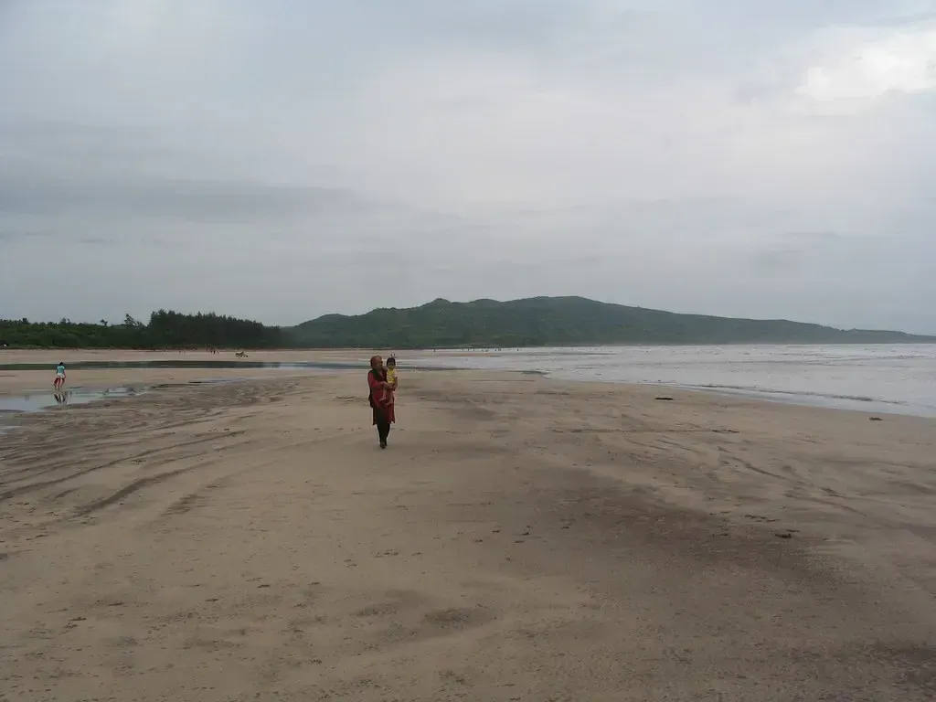 Costa Rica and the Dominican Republic: Paradise with Hidden Water Dangers (Image Credits: Flickr)