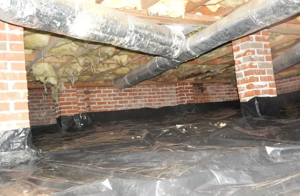 Crawlspace Moisture and Vapor Barriers (Image Credits: Flickr)