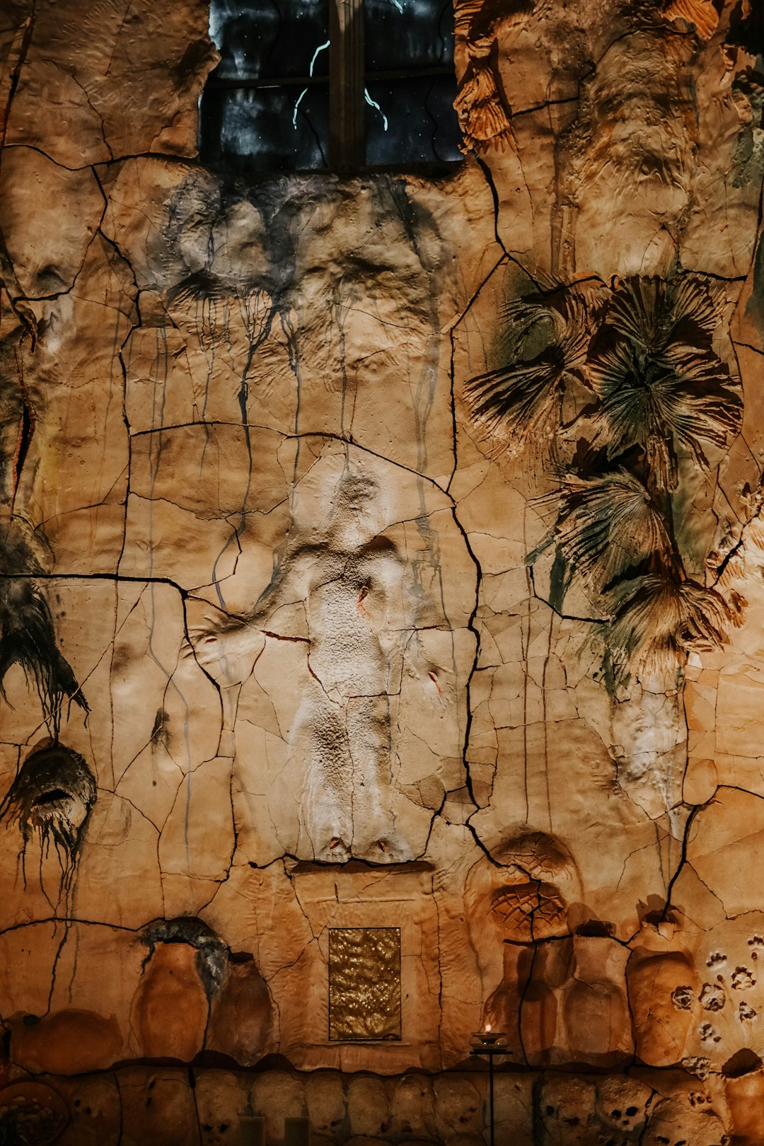 World's Oldest Cave Art Confirms Indonesian Legends (Image Credits: Unsplash)