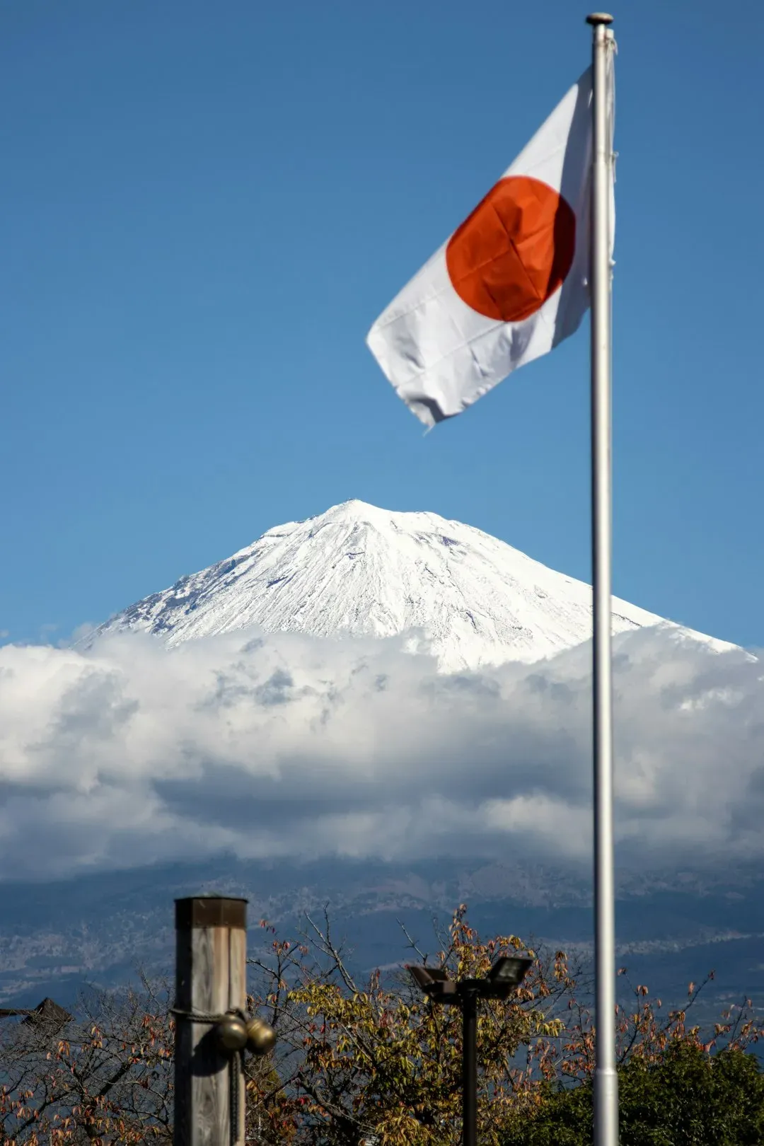 5. Kyoto and Mount Fuji, Japan: A Country Hitting Its Limits (Image Credits: Unsplash)