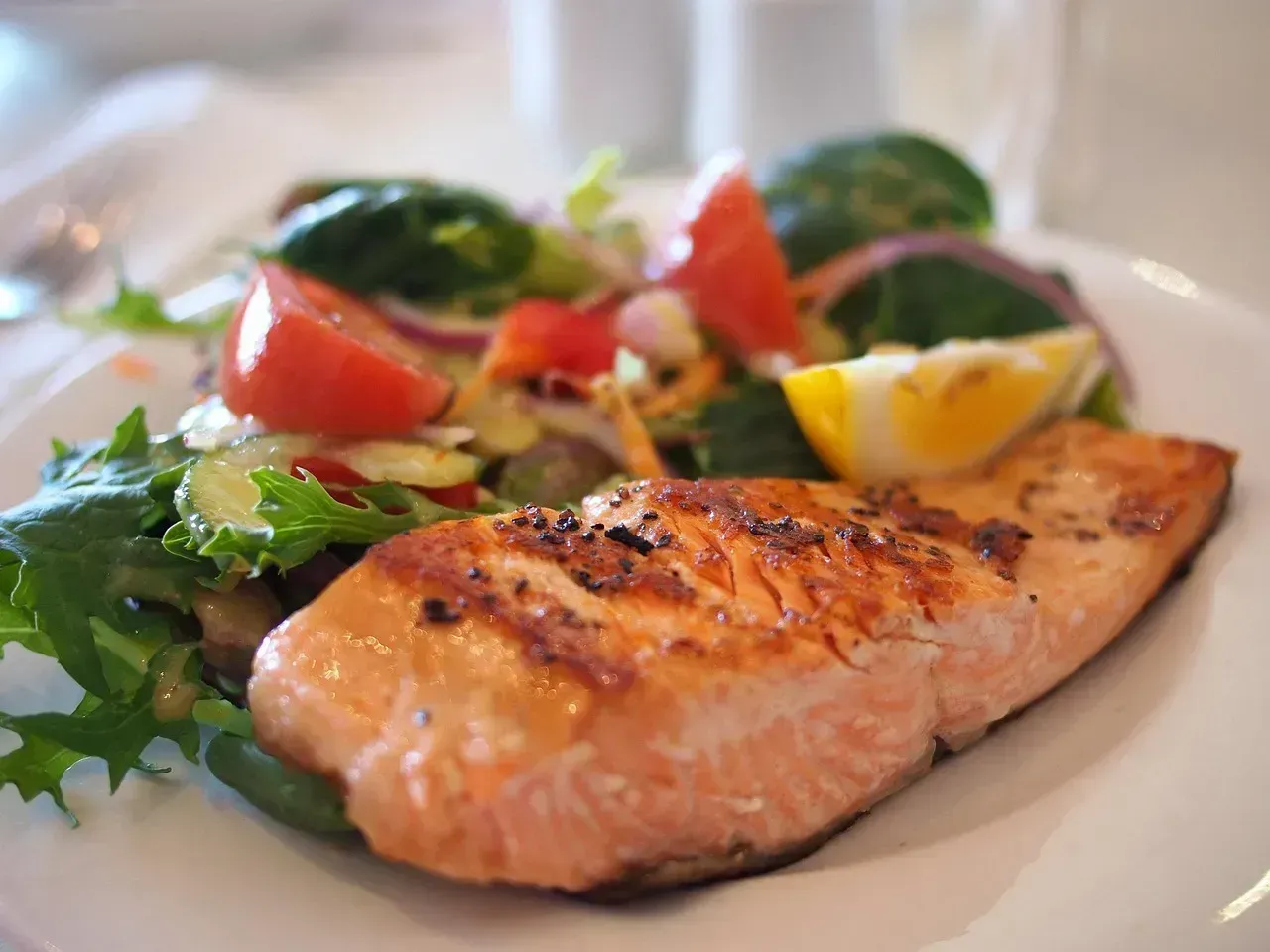 1. The Monday Seafood Special (Image Credits: Pixabay)