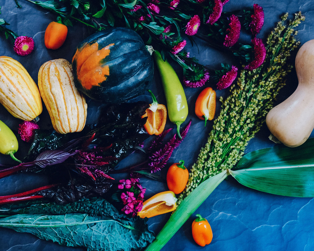 Prioritize Seasonal and Flexible Shopping (image credits: flickr)