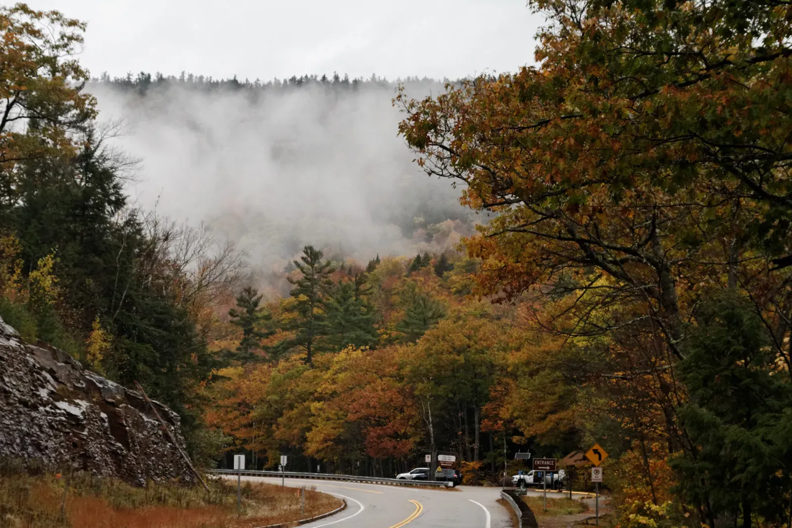 Kancamagus Highway, New Hampshire (By KimonBerlin, CC BY-SA 2.0)