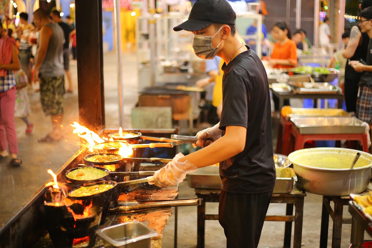 Vietnam: Southeast Asian Street Food Paradise (Image Credits: Pixabay)