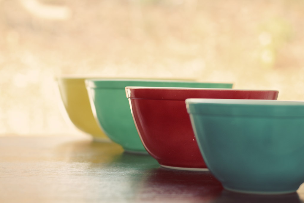 Vintage Pyrex Patterns Break Auction Records (Image Credits: Flickr)