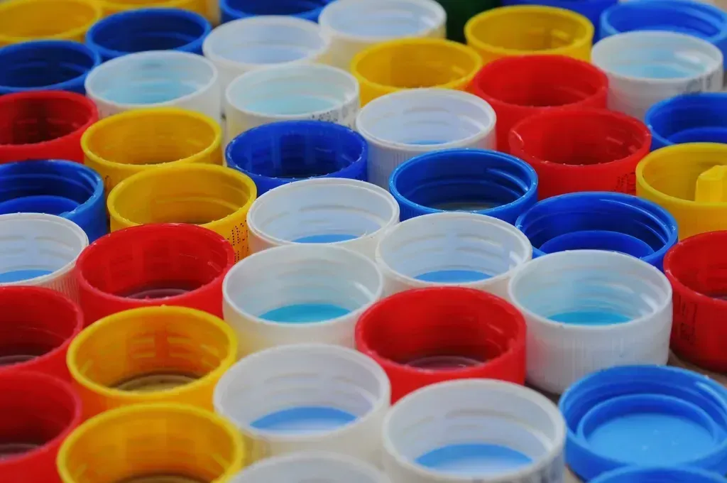 Bottle Caps and Lids Left On (Image Credits: Rawpixel)