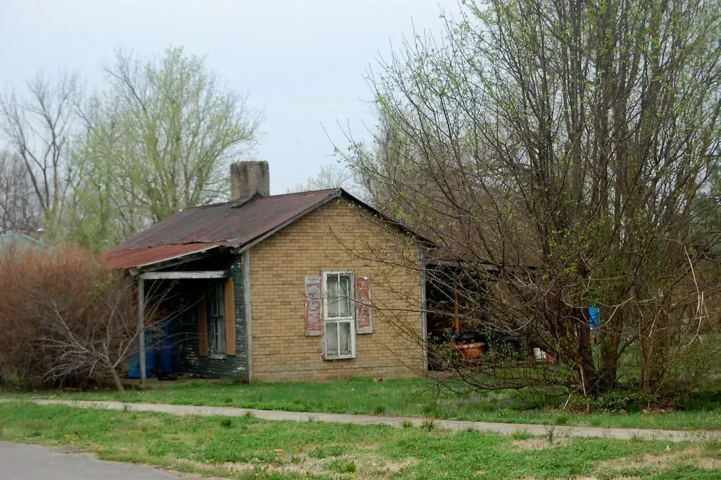 The Financial Trap: Why Downsizing Doesn't Make Sense Anymore (Image Credits: Flickr)