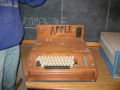 Apple-1 Computer (1976): The Beginning of Everything (Image Credits: Wikimedia)