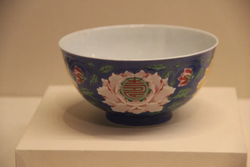 Qing Dynasty Falangcai Imperial Bowls (Image Credits: Flickr)