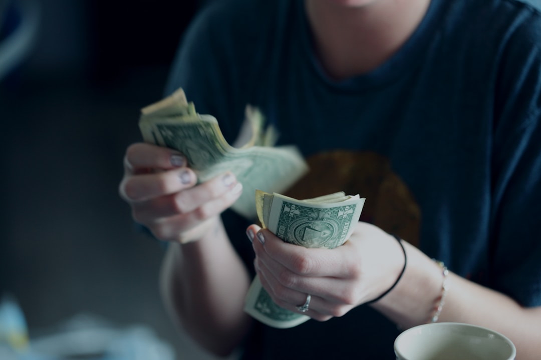 The Cash Transaction Reality (Image Credits: Unsplash)