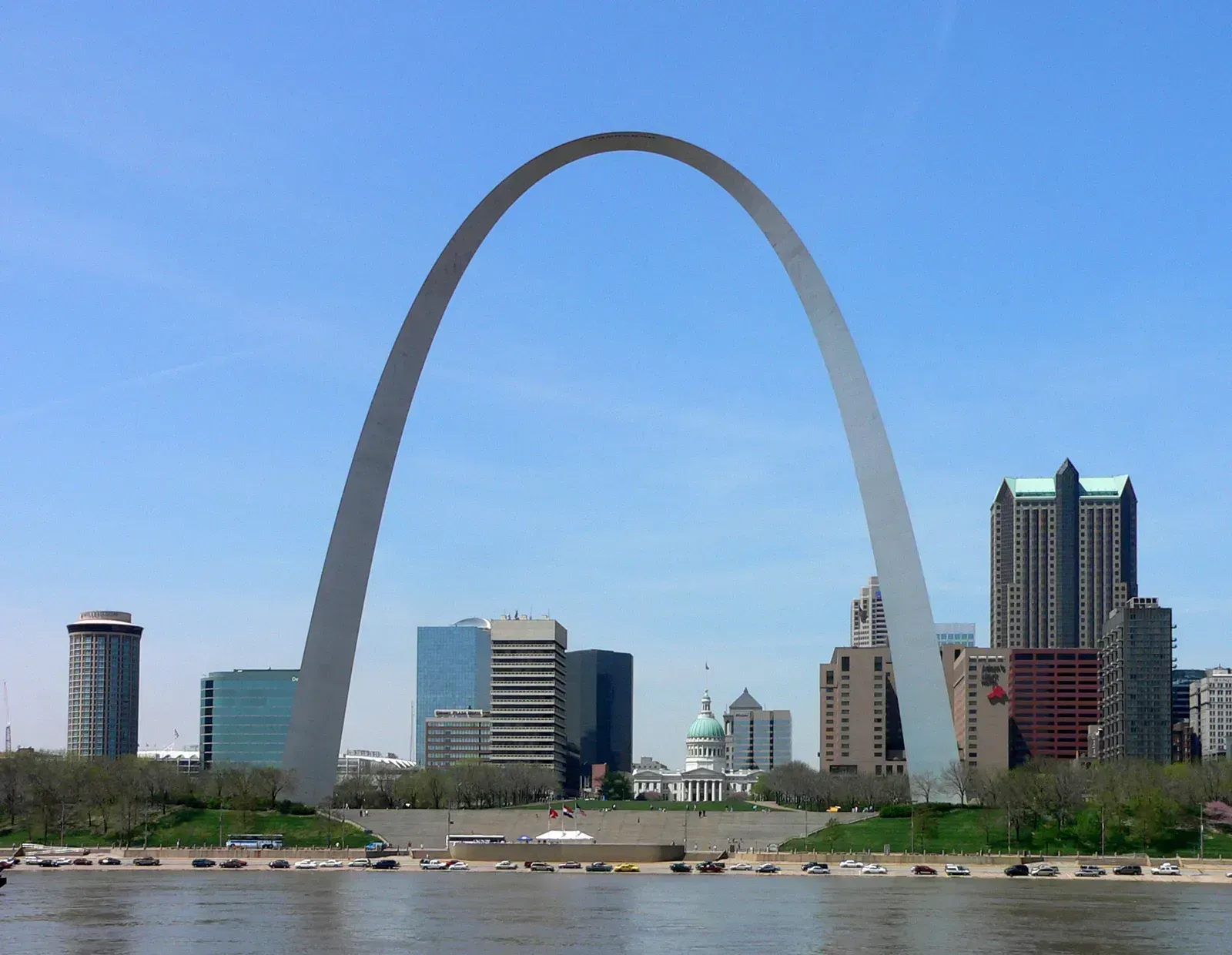 St. Louis, Missouri: Gateway to What, Exactly? (Image Credits: Wikimedia)
