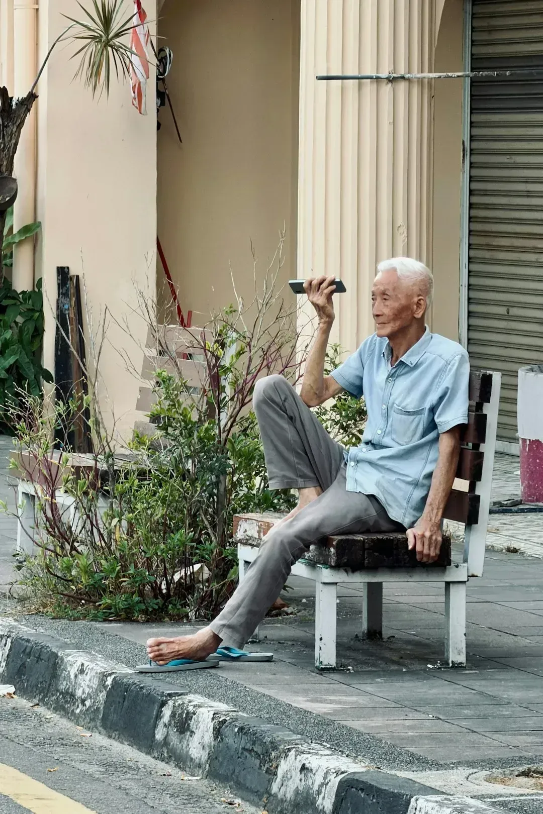 Evidence of Isolation or Mood Changes (Image Credits: Unsplash)