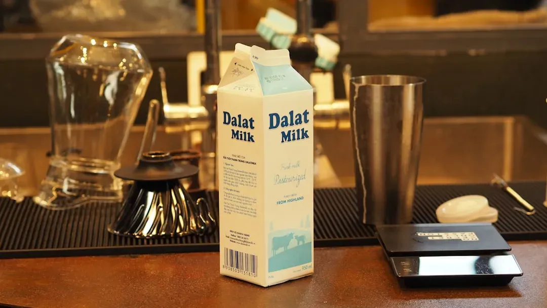 Raw or Unpasteurized Milk Products: A Risky Trend (Image Credits: Unsplash)