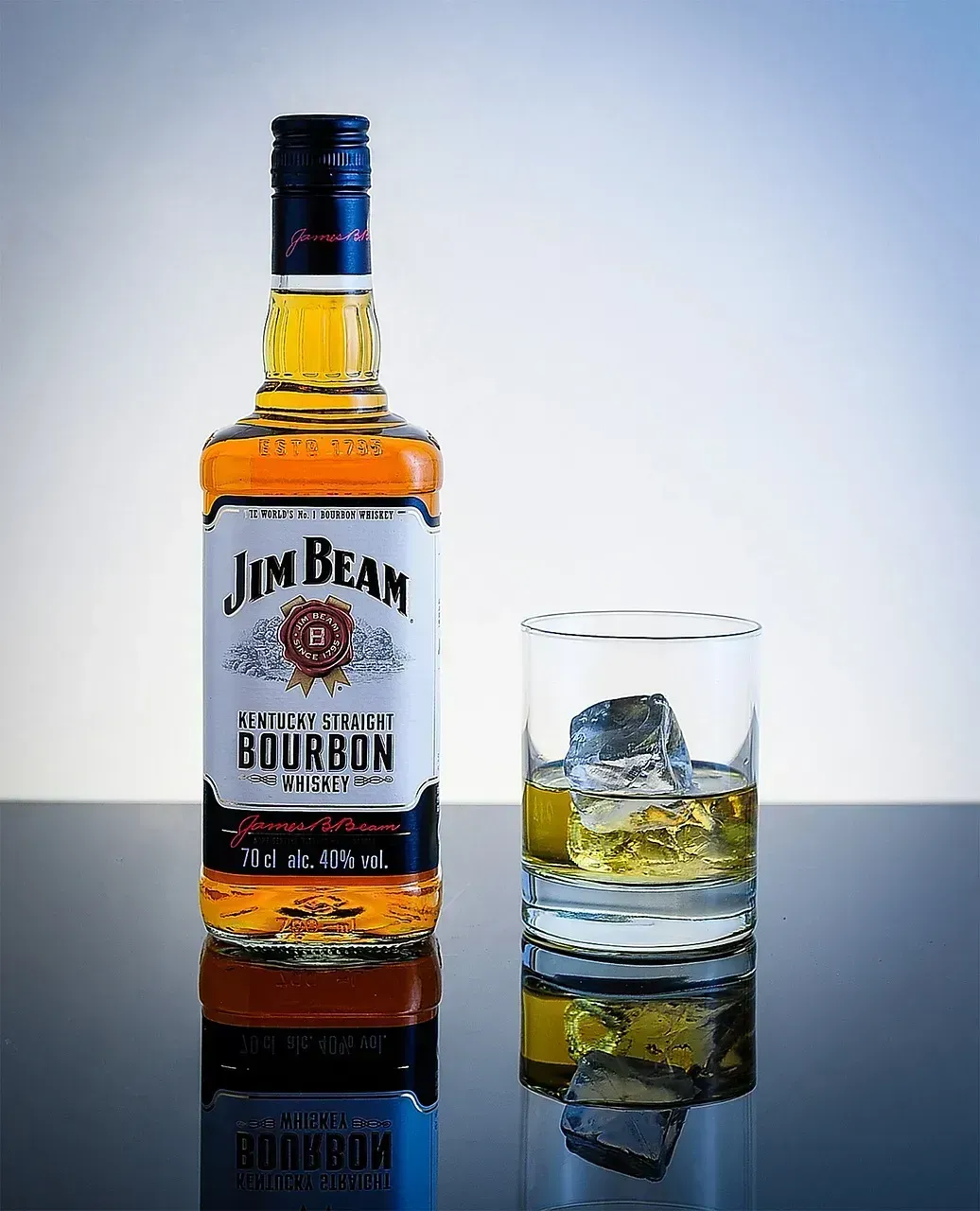 The Whiskey Neat Drinker: You Know Exactly Who You Are (Image Credits: Pixabay)