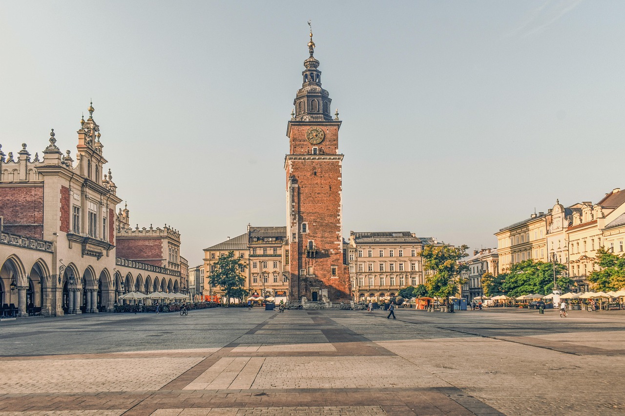 Krakow, Poland - Medieval Magic at Modern Prices (image credits: pixabay)