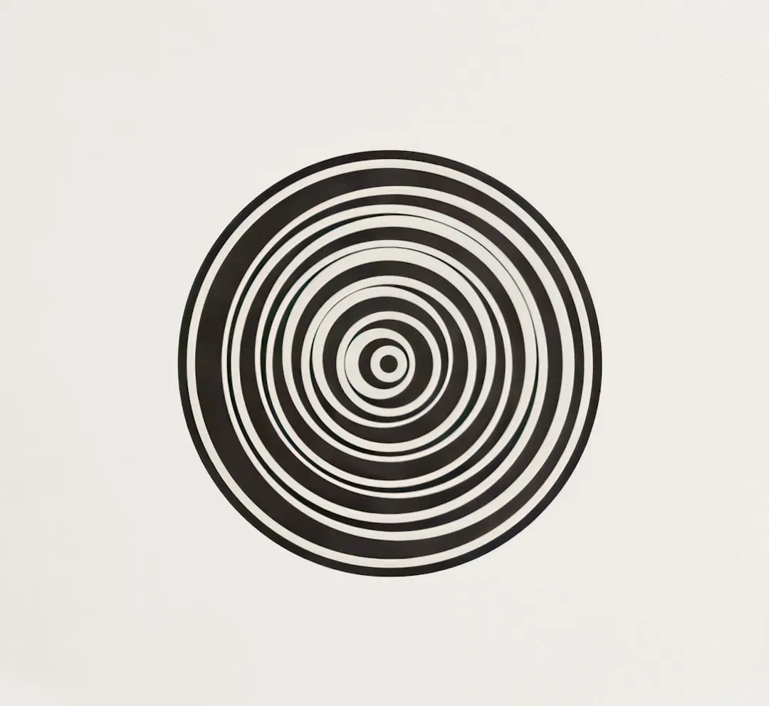 2. The 30 Circles Exercise: Quantity Over Quality (Image Credits: Unsplash)