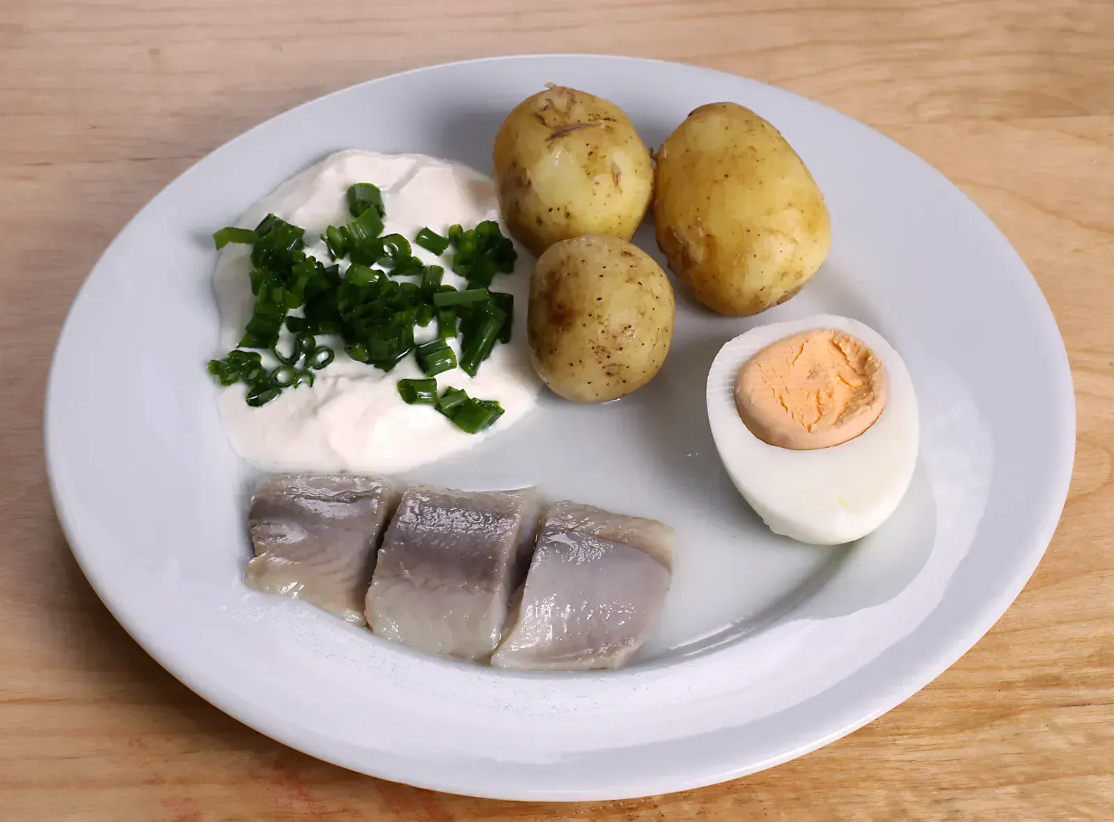 Pickled Herring (Image Credits: Wikimedia)
