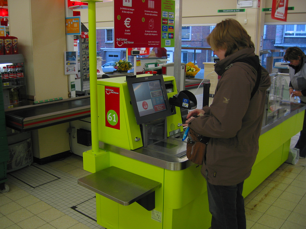 Walmart's Strategic Retreat From Self-Checkout (Image Credits: Unsplash)