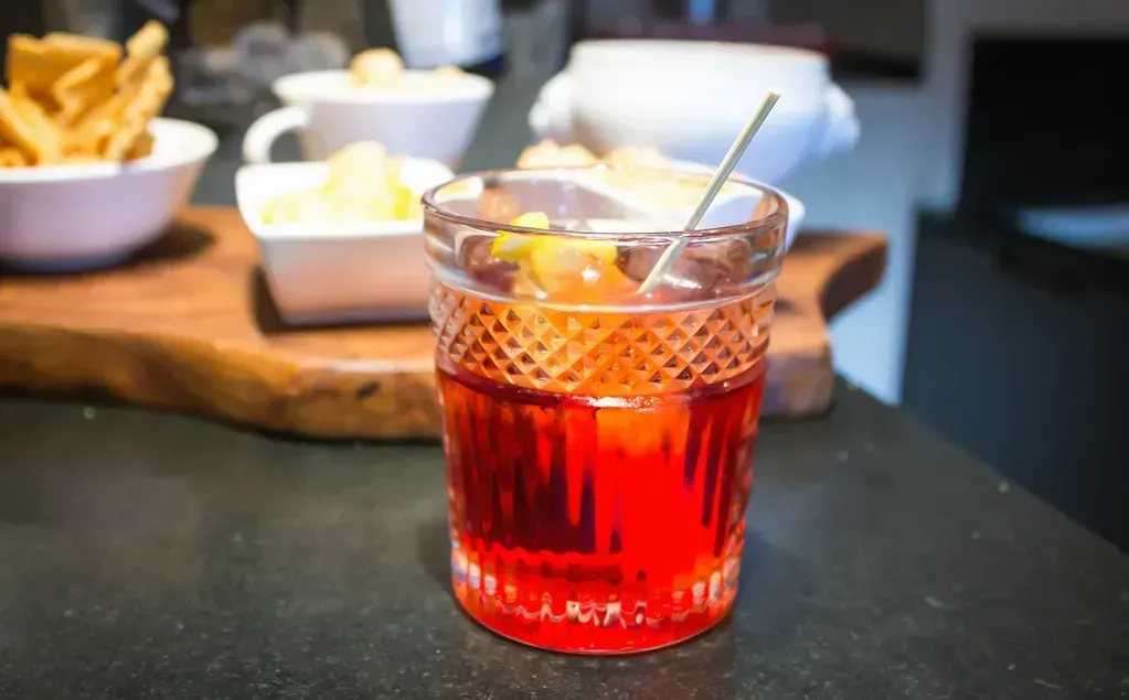 The Boulevardier - Bourbon's Answer to the Negroni (Wine Dharma, Flickr, CC BY 2.0)