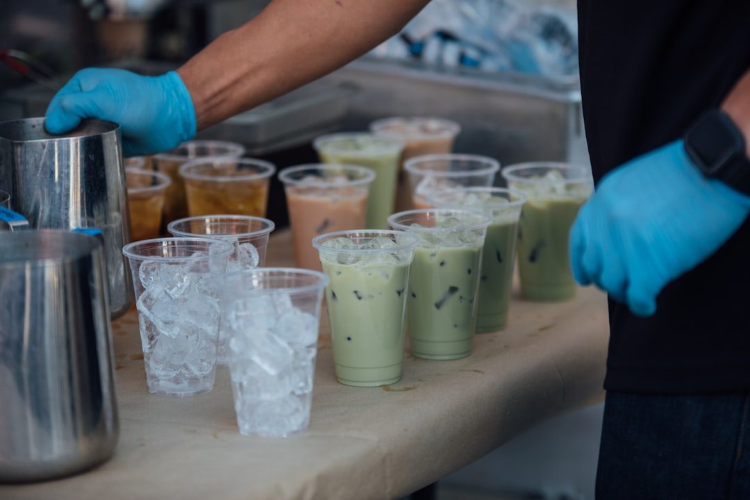 1. Sugary Drinks and Artificially Sweetened Sodas (Image Credits: Unsplash)
