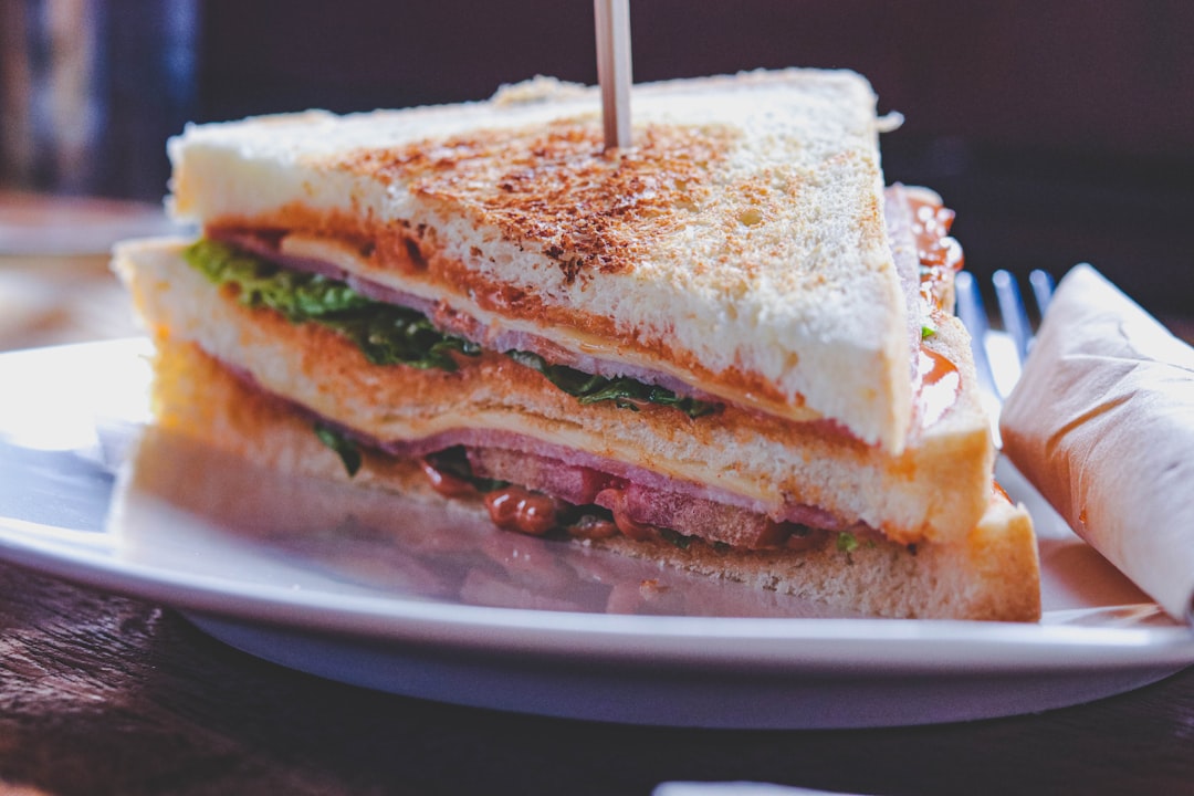 St. Paul Sandwich - Missouri's Chinese-American Creation (Image Credits: Unsplash)
