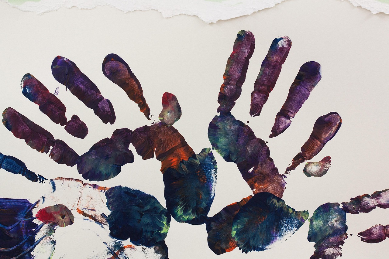 Creative Expression Across Different Age Groups (image credits: pixabay)