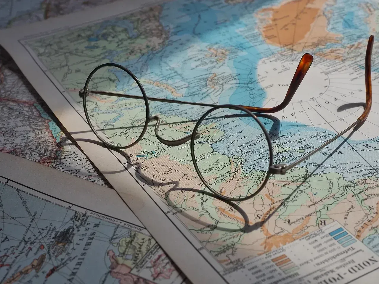 Social Media Inspiring Off-the-Beaten-Path Adventures (Image Credits: Pixabay)