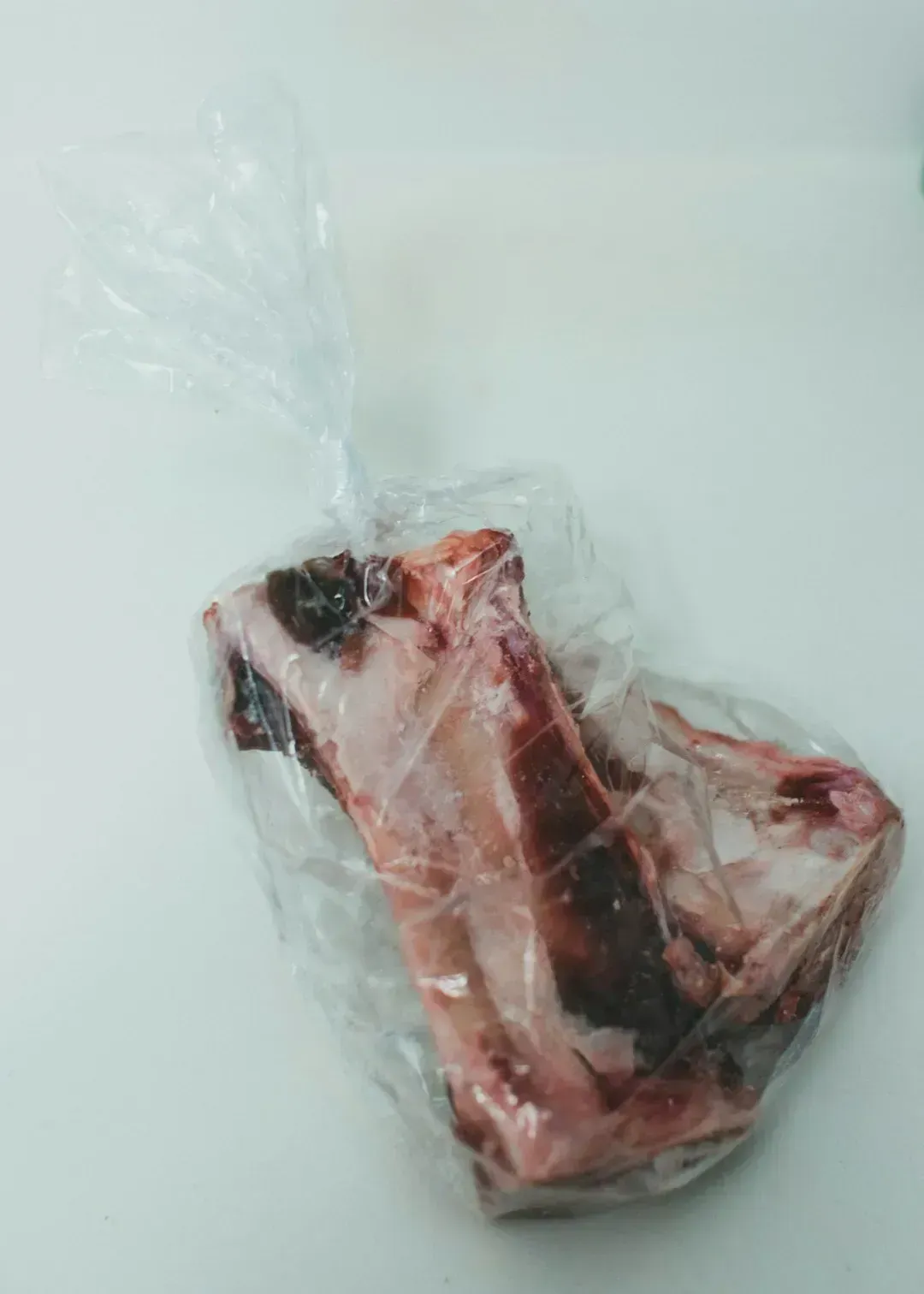 Your Meat Arrives Pre-Cooked in Plastic Bags (Image Credits: Unsplash)